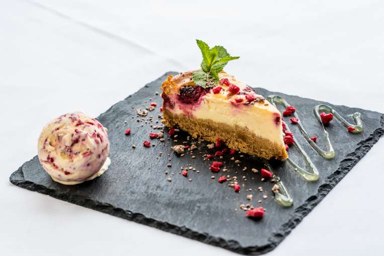 barnstaple hotel brasserie baked lemon and raspberry cheesecake