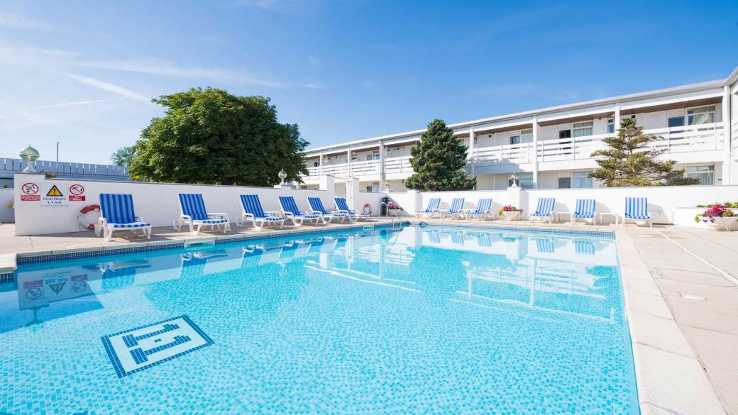 Barnstaple Hotel Outdoor Pool and Loungers