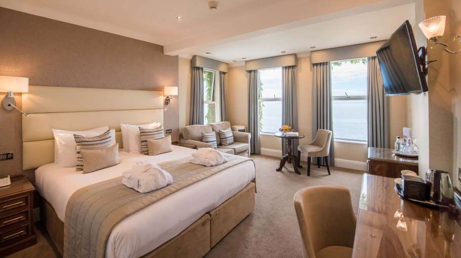 Carlyon Bay Hotel Accommodation (2017) Bed and Seating