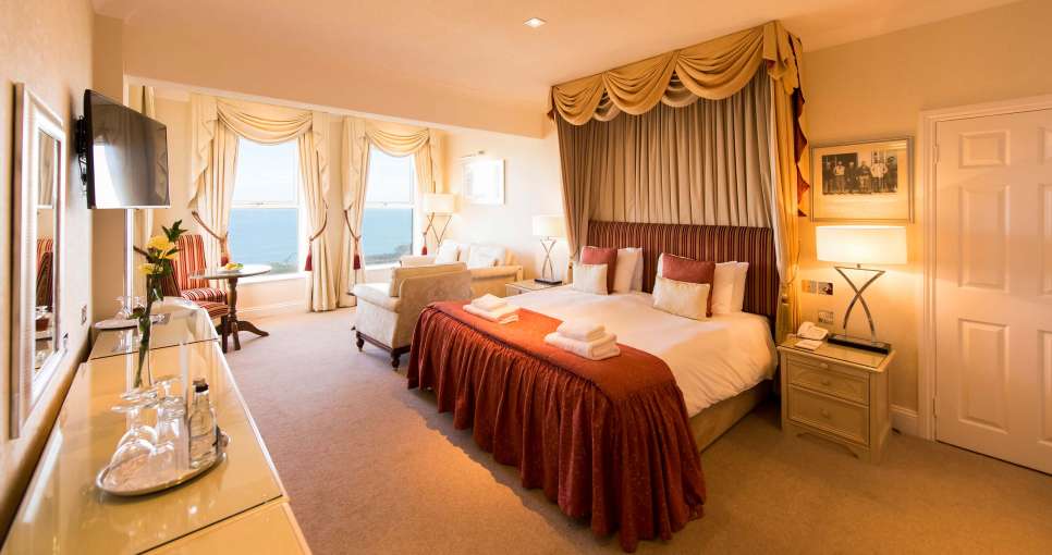 Carlyon Bay Hotel Accommodation Bed and Seating