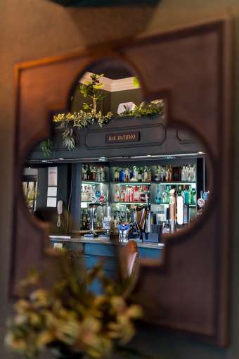 merchants royal hotel detail bar reflection in mirror