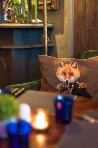 Royal hotel merchants bistro fox cushion