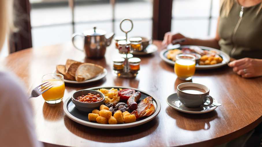 breakfast on the table at 62 The Bank