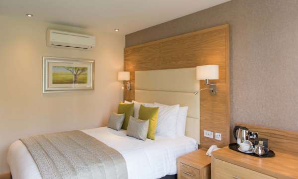 Park Hotel Accommodation (102) Bed