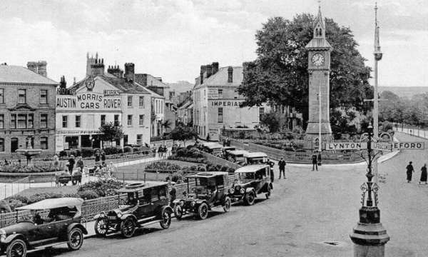 Old black and white image of Barnstaple Square with Imperial Hotel in center