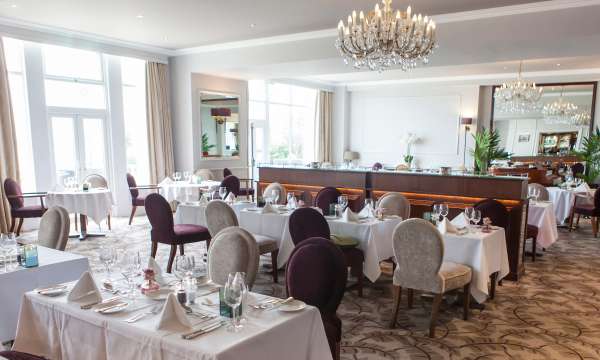 royal duchy dining room sea facing