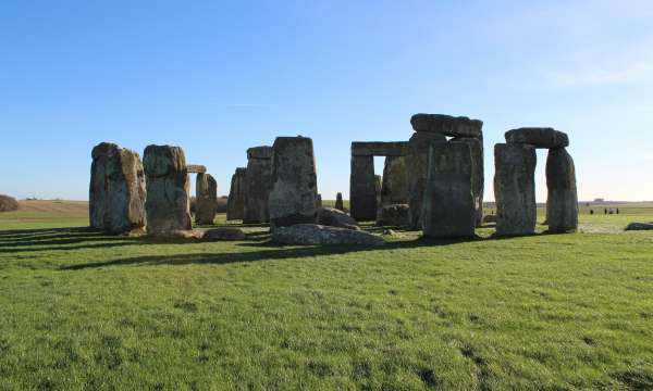 Stonehenge l Attraction l Journey