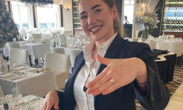 Rose at Carlyon Bay Hotel showing ring 