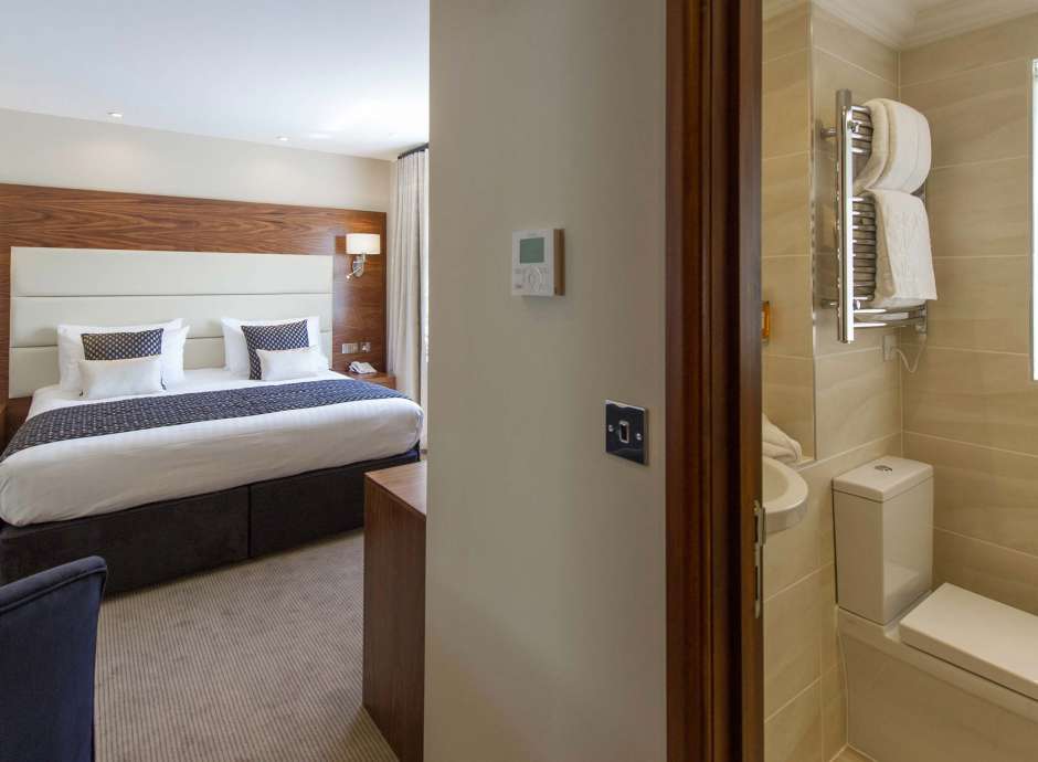 Devon Hotel Accommodation Bedroom and Bathroom Through Door