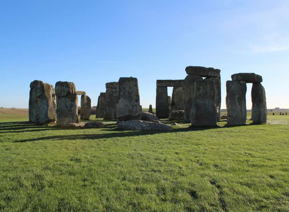 Stonehenge l Attraction l Journey