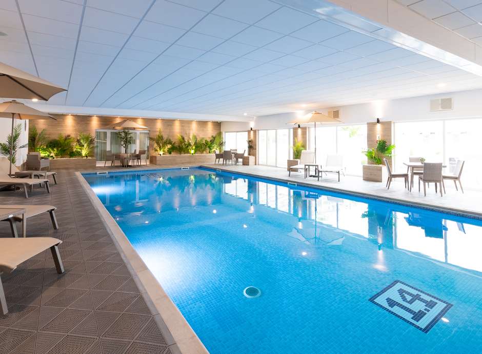 Barnstaple Hotel Outdoor Pool and Loungers