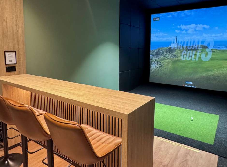 Carlyon Bay Golf Club Simulator Room