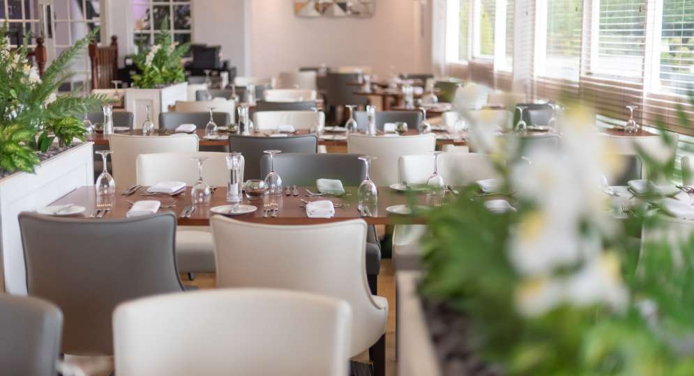 dining room at barnstaple hotel